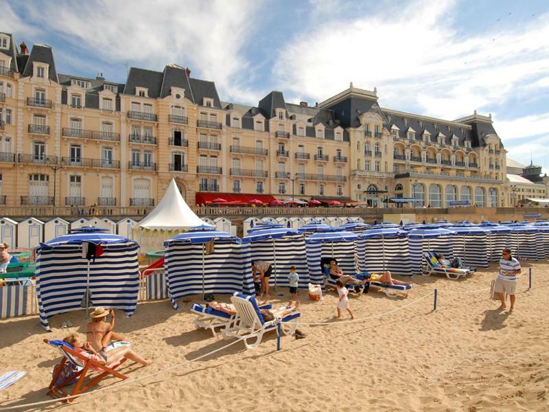 Cabourg - Hyper Centre, Plage Zewnętrze zdjęcie